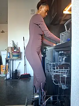 Cinnamonbunn online show from 02-27-26, 11:16