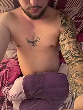 Snapshot of derallerechte001 chatting on 03-09-26, 09:35 derallerechte001 online show from 03-09-26, 09:35