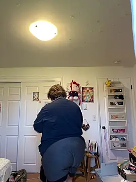 plushietoy online show from 02-15-26, 08:16