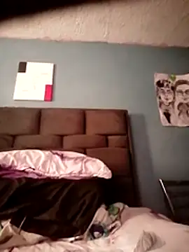 Snapshot of Helensex1 chatting on 03-04-26, 09:43 Helensex1 online show from 03-04-26, 09:43