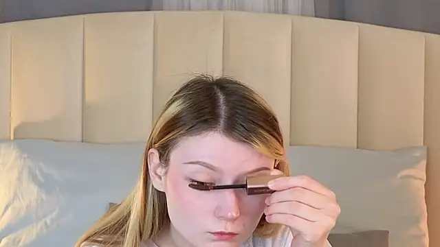 AlyssFrost online show from 04-29-26, 02:15