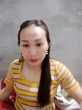 Snapshot of Thobaby112 chatting on 02-25-26, 12:31 Thobaby112 online show from 02-25-26, 12:31