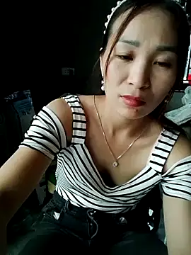 Thobaby112 online show from 04-27-26, 01:58