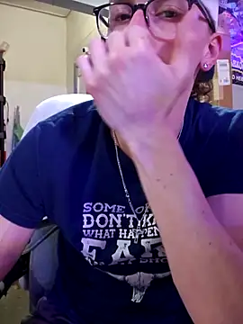 Snapshot of wranglerwayne chatting on 02-25-26, 08:13 wranglerwayne online show from 02-25-26, 08:13