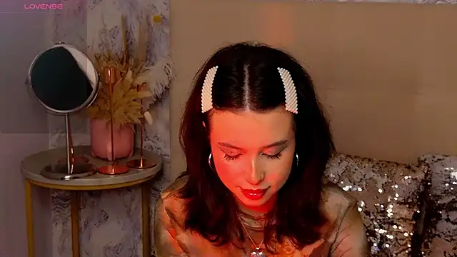 LanaLedger online show from 07-28-26, 03:21
