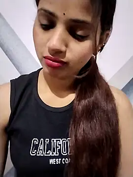 Snapshot of samayra1144 chatting on 03-13-26, 04:30 samayra1144 online show from 03-13-26, 04:30