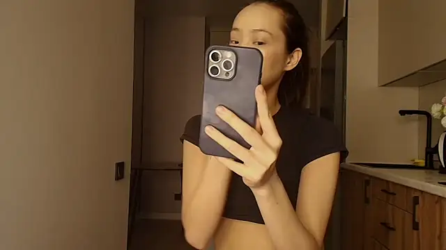 Snapshot of lilly_sweeet chatting on 03-06-26, 04:31 lilly sweeet online show from 03-06-26, 04:31