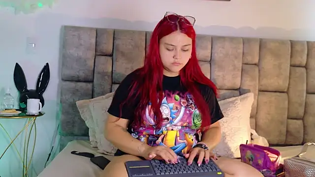 MiiaBlumm  online show from 05-01-26, 03:27
