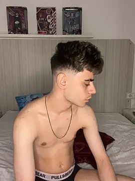 YourFavouriteTwink online show from 03-05-26, 08:05