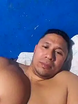 Snapshot of deiner13 chatting on 03-04-26, 07:31 deiner13 online show from 03-04-26, 07:31