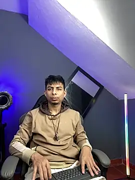 Snapshot of polloCol4U chatting on 06-09-26, 06:14 polloCol4U online show from 06-09-26, 06:14