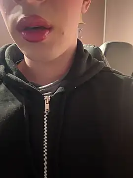 PerlaRogerss  online show from 03-10-26, 10:42