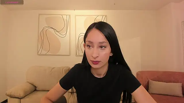 AmaraDivine online show from 07-17-26, 11:28