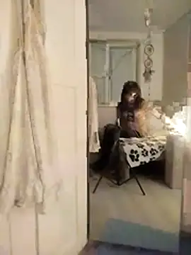 Snapshot of VeraVS chatting on 03-31-26, 05:57 VeraVS online show from 03-31-26, 05:57