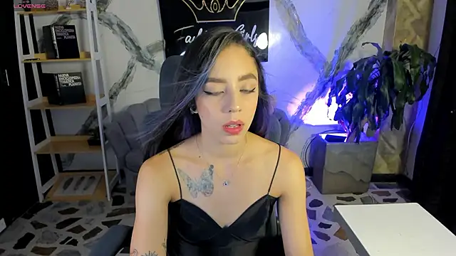 Snapshot of Gabymillerr_1 chatting on 03-12-26, 05:24 Gabymillerr 1 online show from 03-12-26, 05:24