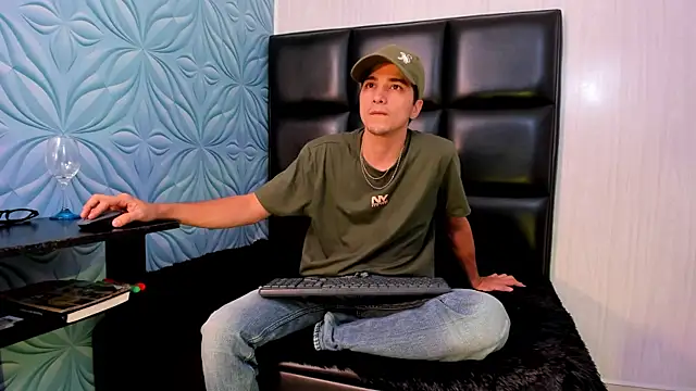 bad boy cum  online show from 02-22-26, 04:13