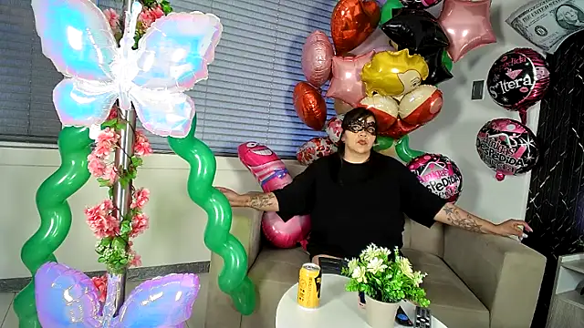 Snapshot of samay_noem chatting on 03-07-26, 10:18 samay noem online show from 03-07-26, 10:18