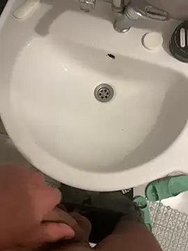 Snapshot of Mami342134 chatting on 03-23-26, 10:36 Mami342134 online show from 03-23-26, 10:36