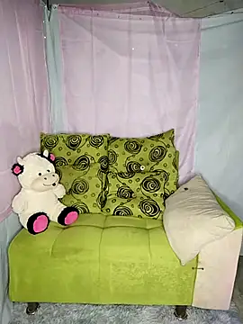 kloe-Dubois online show from 04-17-26, 03:09