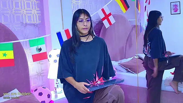 Raven Gloomy online show from 07-09-26, 12:20