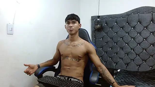 Snapshot of luka_big18 chatting on 03-30-26, 06:03 luka big18 online show from 03-30-26, 06:03