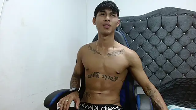 Snapshot of luka_big18 chatting on 04-15-26, 05:25 luka big18 online show from 04-15-26, 05:25