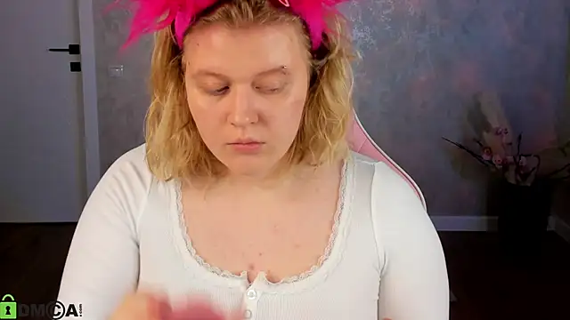 luna c0ra online show from 04-24-26, 01:30