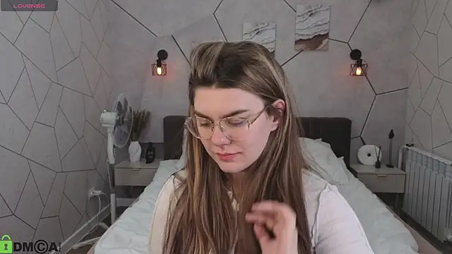 zoe j0y online show from 02-20-26, 06:26