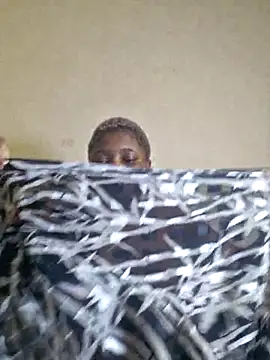 SweetDarkBrownie online show from 03-03-26, 04:13