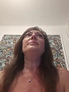 SaraGina online show from 04-28-26, 09:20