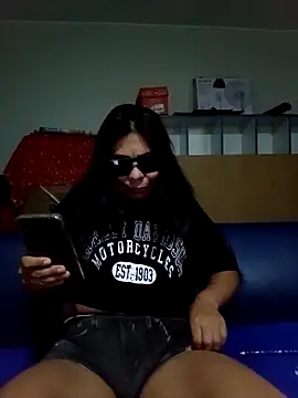 Snapshot of venus-marte chatting on 03-11-26, 04:51 venus-marte online show from 03-11-26, 04:51