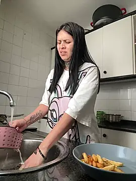 Snapshot of Alana_SmithXx chatting on 03-13-26, 11:06 Alana SmithXx online show from 03-13-26, 11:06