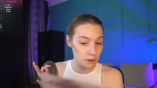 Snapshot of Vanessa__Lui chatting on 02-26-26, 03:55 Vanessa Lui online show from 02-26-26, 03:55