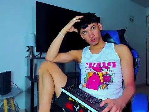 Lyam Russo online show from 04-03-26, 05:16