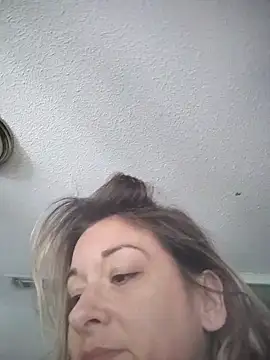 Snapshot of MissBella0969 chatting on 03-13-26, 03:51 MissBella0969 online show from 03-13-26, 03:51