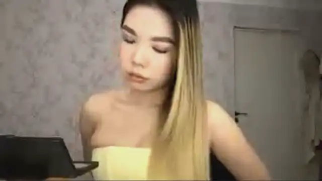 Snapshot of Elina_Mottel chatting on 02-21-26, 07:20 Elina Mottel online show from 02-21-26, 07:20