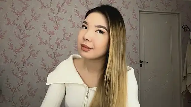 Snapshot of Elina_Mottel chatting on 03-03-26, 08:53 Elina Mottel online show from 03-03-26, 08:53