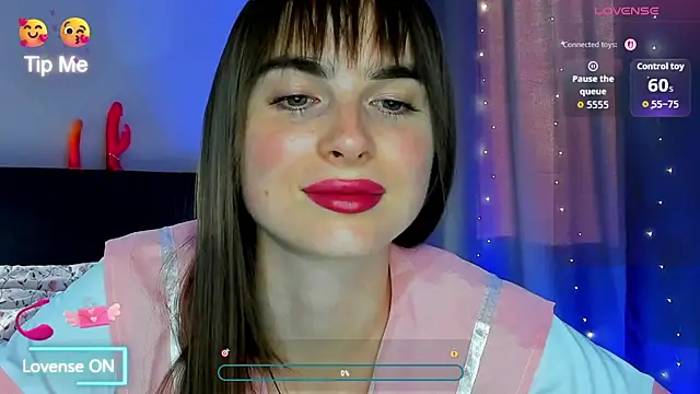 Snapshot of megann_fox2 chatting on 07-18-26, 04:33 megann fox2 online show from 07-18-26, 04:33