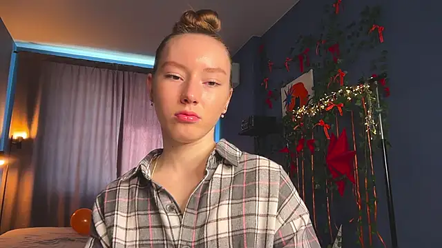 Snapshot of Anna_Kare chatting on 03-11-26, 07:47 Anna Kare online show from 03-11-26, 07:47