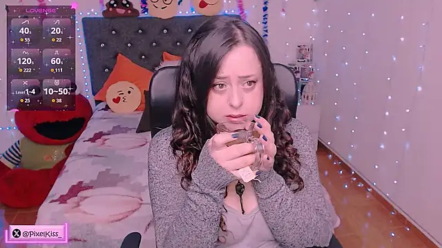 PixelKiss  online show from 05-20-26, 09:59