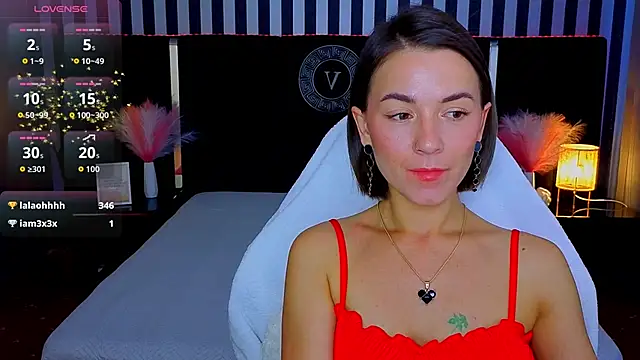 Snapshot of GracefulMichelle chatting on 06-14-26, 05:53 GracefulMichelle online show from 06-14-26, 05:53