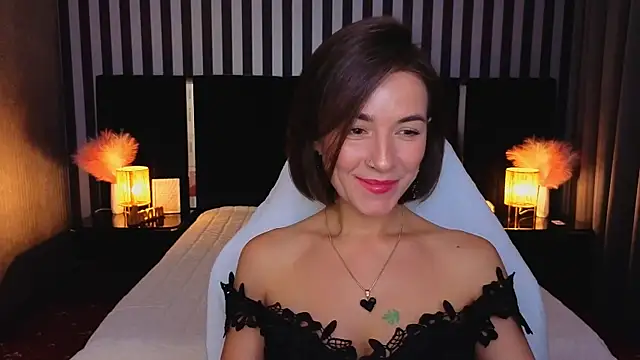 Snapshot of GracefulMichelle chatting on 07-09-26, 07:40 GracefulMichelle online show from 07-09-26, 07:40