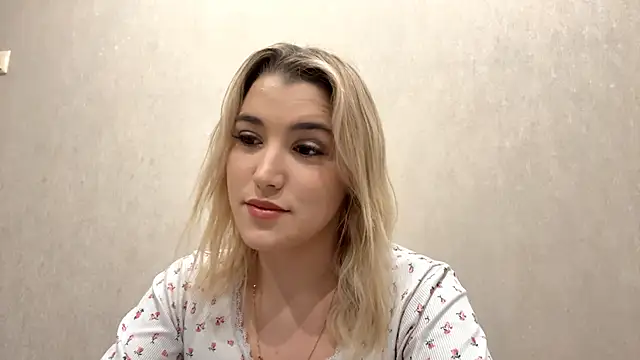 Snapshot of MerryVideo chatting on 03-03-26, 09:10 MerryVideo online show from 03-03-26, 09:10