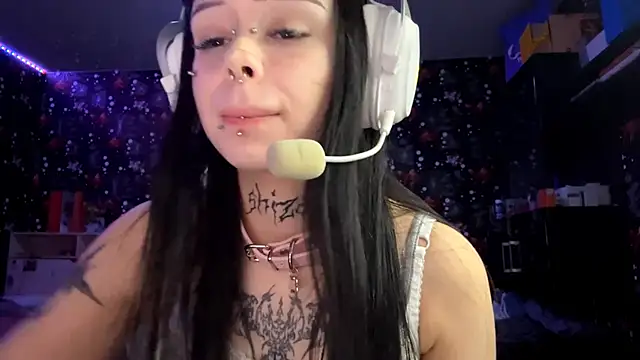 Luna Sohotti online show from 02-25-26, 03:10