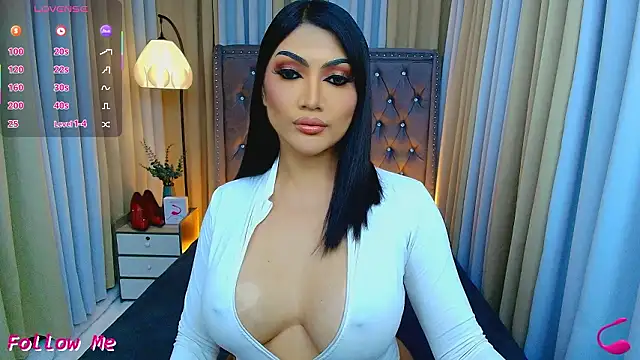 Snapshot of Laureen_Hilton chatting on 03-11-26, 11:38 Laureen Hilton online show from 03-11-26, 11:38