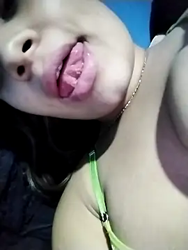 Snapshot of SiaFoxx_ chatting on 02-22-26, 03:29 SiaFoxx online show from 02-22-26, 03:29