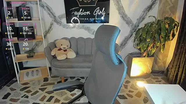 Snapshot of SiaFoxx_ chatting on 03-17-26, 05:22 SiaFoxx online show from 03-17-26, 05:22