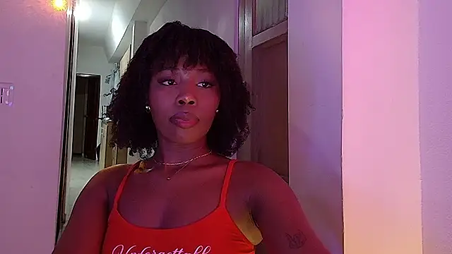 Snapshot of Lunaruiz chatting on 03-16-26, 11:53 Lunaruiz online show from 03-16-26, 11:53