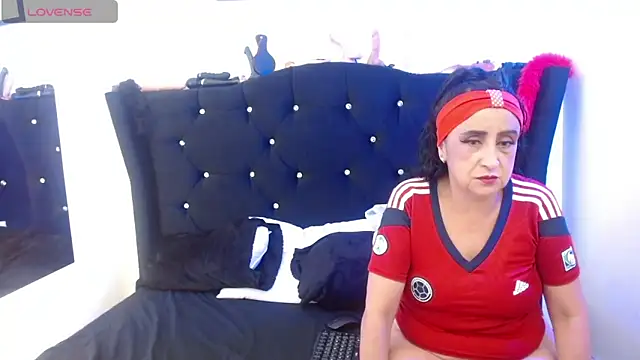 Annita sex69 online show from 05-30-26, 01:19