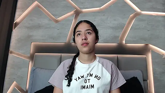 Snapshot of SilkNyx chatting on 03-12-26, 02:12 SilkNyx online show from 03-12-26, 02:12